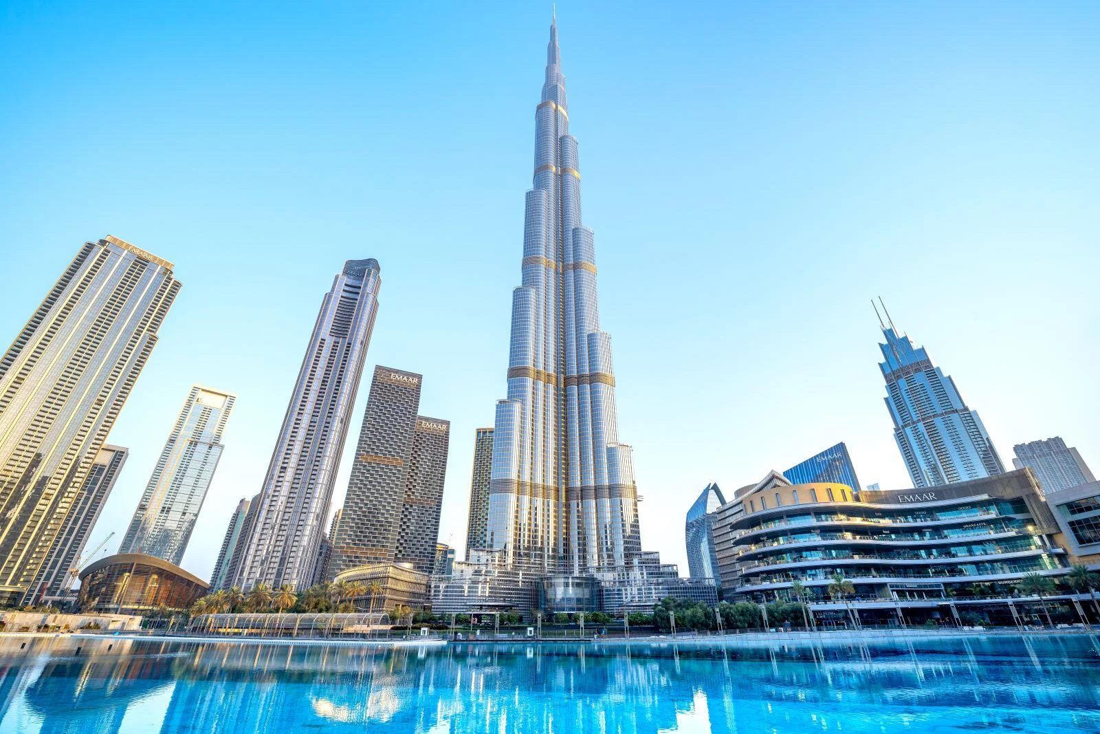 Exploring the Wonders of Burj Khalifa-jpg